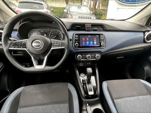 Used 2023 Nissan Versa SV FWD image 10
