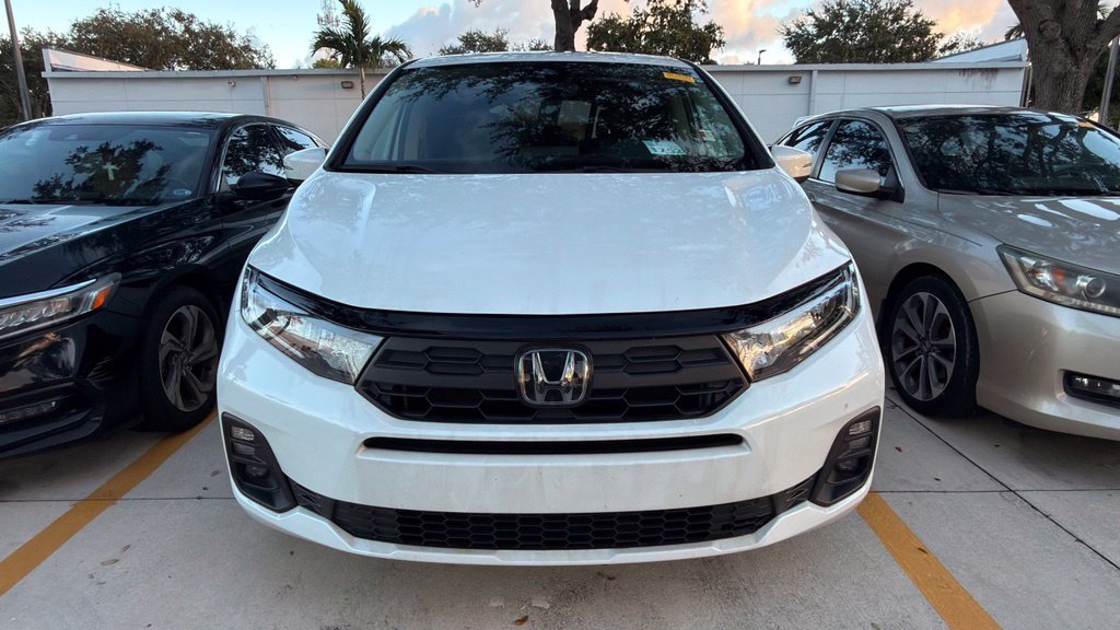 Used 2025 Honda Odyssey EX-L image 3