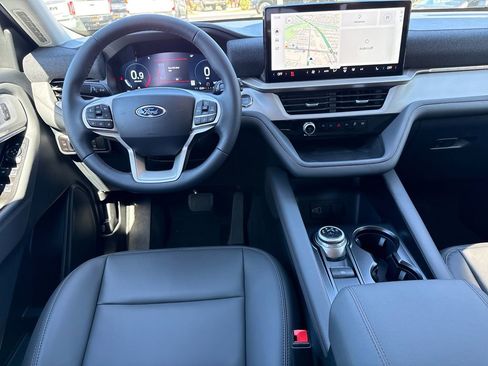 New 2026 Ford Explorer Active w/ Active Comfort Package image 5