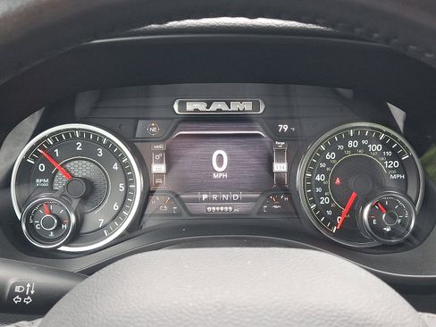 Used 2023 RAM 1500 Laramie AWD/4WD image 21