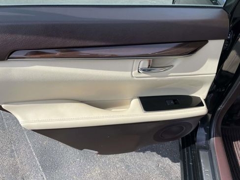 Used 2018 Lexus ES 350 w/ Premier Package image 19