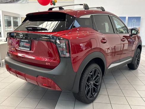 New 2026 Nissan Kicks SR w/ Illumination Package FWD image 3