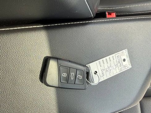 Used 2022 Volkswagen Jetta SE FWD image 26