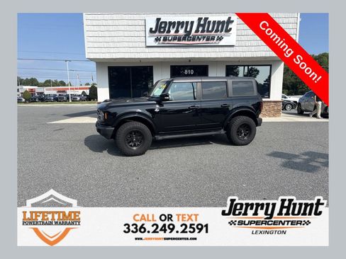 Used 2024 Ford Bronco Outer Banks AWD/4WD image 1