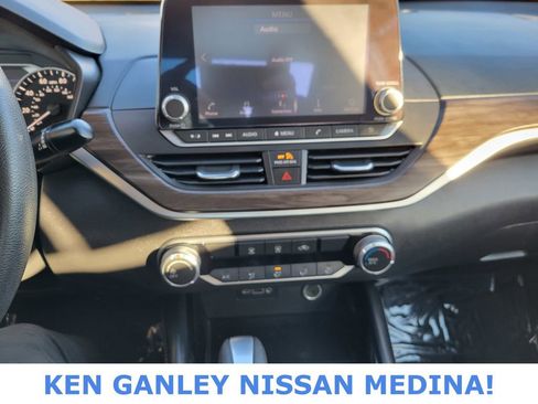 Used 2023 Nissan Altima 2.5 SV image 26