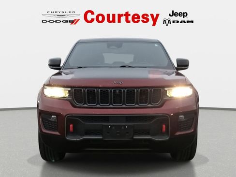 Certified 2022 Jeep Grand Cherokee Trailhawk image 10