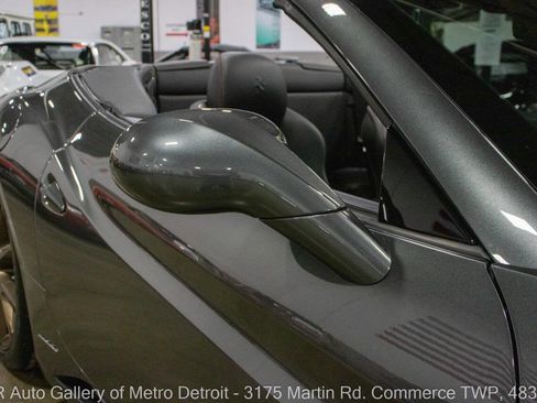 Used 2010 Ferrari California RWD image 32