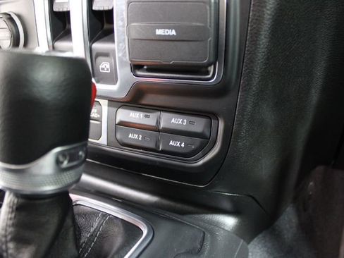 Used 2024 Jeep Wrangler Sport AWD/4WD image 46