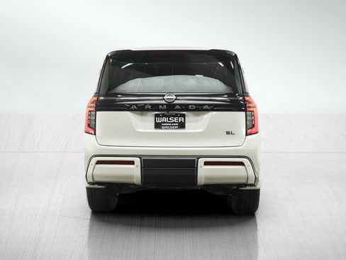 Used 2025 Nissan Armada SL w/ Captain's Chari Seat Package AWD/4WD image 4