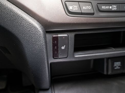 Used 2022 Honda Pilot Sport image 21