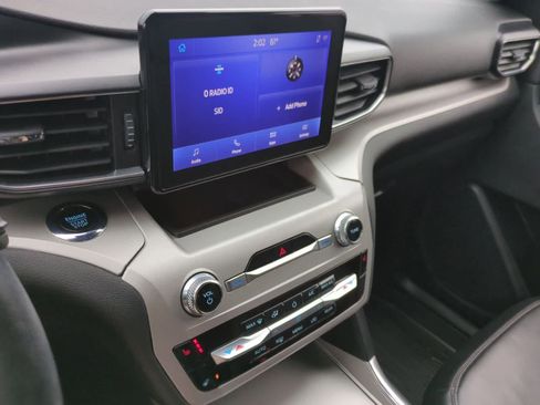 Used 2023 Ford Explorer XLT w/ Equipment Group 202A image 27