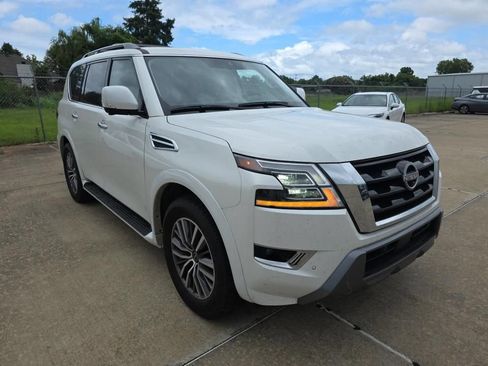Used 2023 Nissan Armada SL w/ Captain's Chairs Package RWD image 2