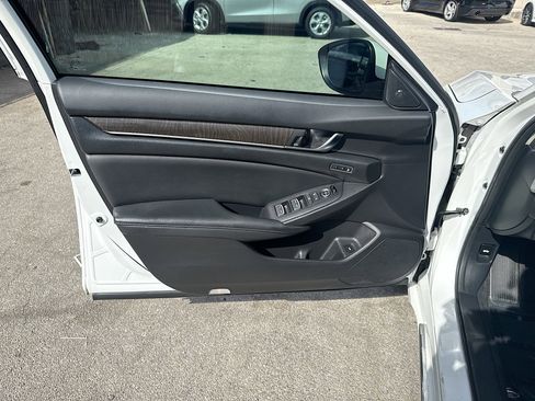 Certified 2020 Honda Accord EX-L image 19