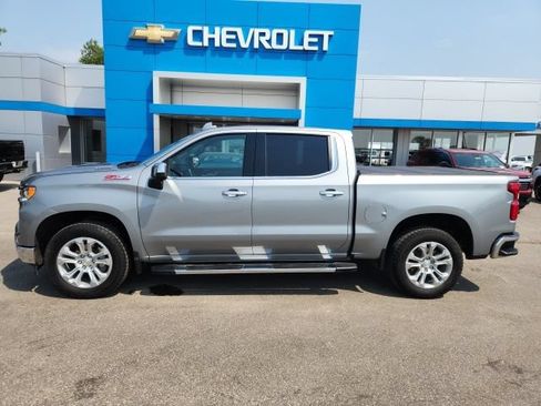 Used 2025 Chevrolet Silverado 1500 LTZ AWD/4WD image 1