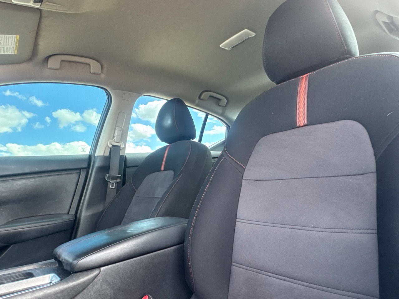 Certified 2024 Nissan Sentra SR FWD image 41