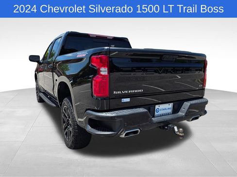Used 2024 Chevrolet Silverado 1500 LT Trail Boss w/ LT Trail Boss Premium Package AWD/4WD image 7