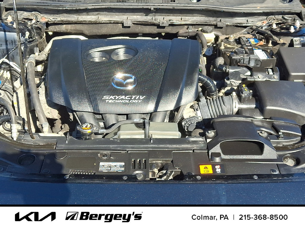 Used 2016 MAZDA MAZDA3 i Touring w/ Popular Equipment Package FWD image 30