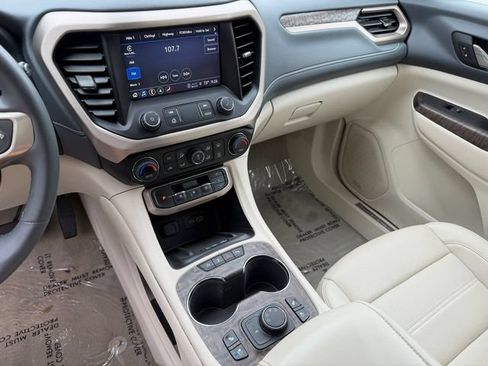 Used 2023 GMC Acadia Denali AWD/4WD image 23