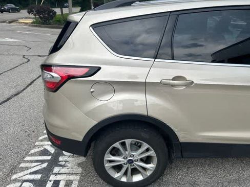 Used 2018 Ford Escape SE AWD/4WD image 8