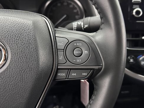 Used 2024 Toyota Camry SE image 22