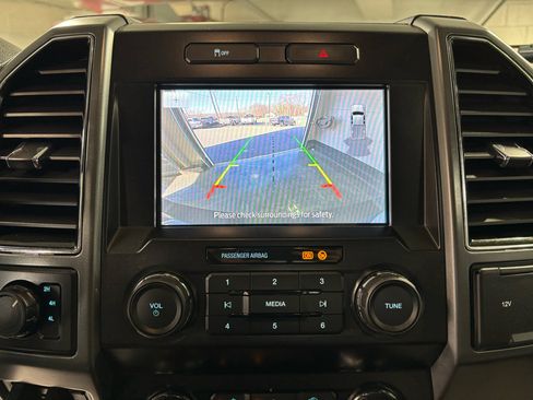 Used 2021 Ford F250 XLT w/ XLT Premium Package image 33