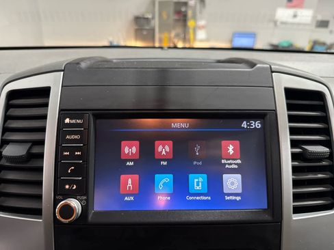 Used 2020 Nissan Frontier SV image 19