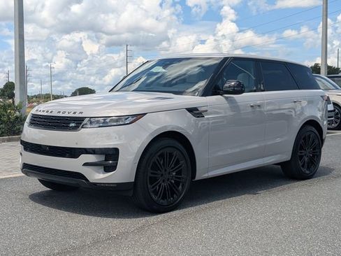 Used 2026 Land Rover Range Rover Sport SE AWD/4WD image 2
