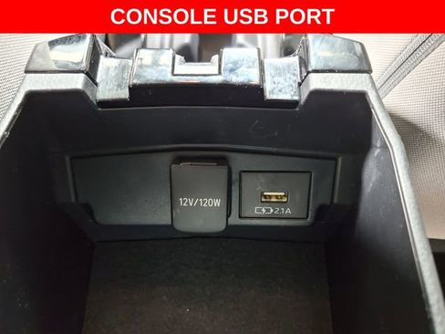 Used 2020 Toyota Corolla LE image 24