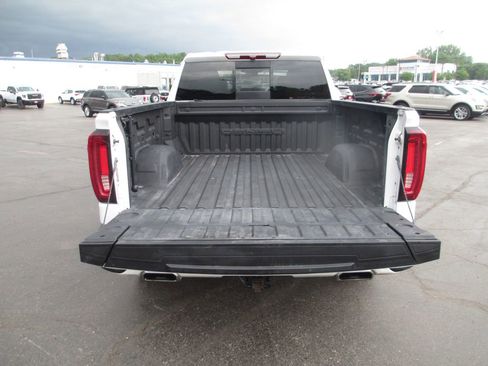 Used 2022 GMC Sierra 1500 Denali AWD/4WD image 8