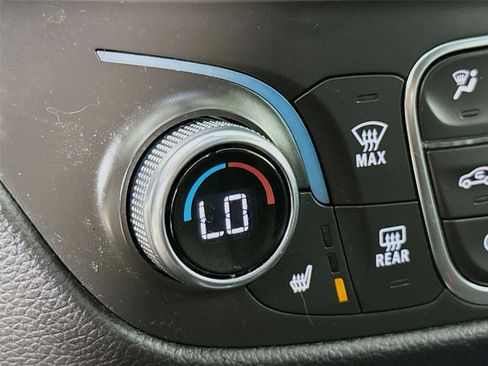 Used 2021 Chevrolet Equinox LT AWD/4WD image 20