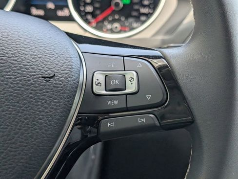 Used 2021 Volkswagen Tiguan SE FWD image 26
