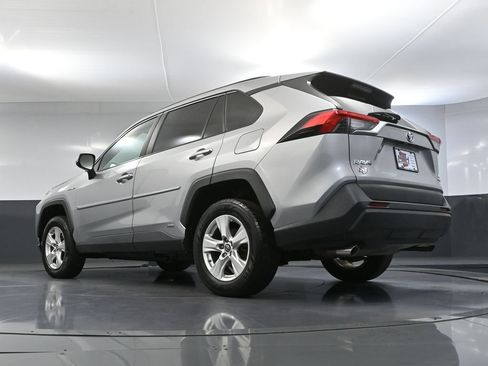 Used 2019 Toyota RAV4 LE w/ Carpet Mat Package AWD/4WD image 48