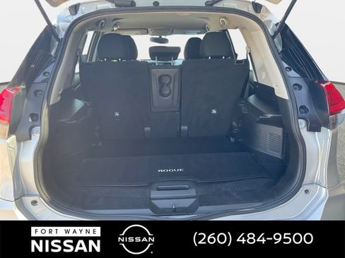 Used 2018 Nissan Rogue S FWD image 31