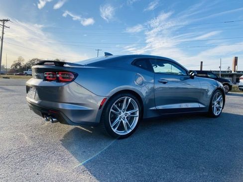 Used 2019 Chevrolet Camaro SS image 10
