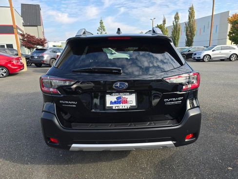 Used 2023 Subaru Outback Touring XT image 5