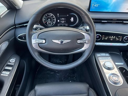 Used 2025 Genesis GV70 2.5T AWD/4WD image 14
