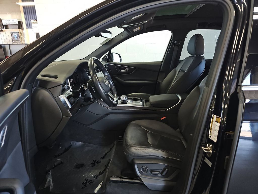 Used 2021 Audi Q7 3.0T Premium AWD/4WD image 10