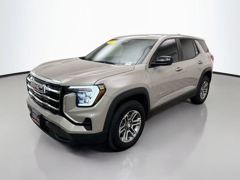 Used 2025 GMC Terrain Elevation AWD/4WD image 3