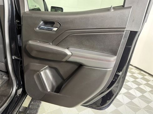 Used 2026 Chevrolet Colorado Z71 w/ Technology Package image 18