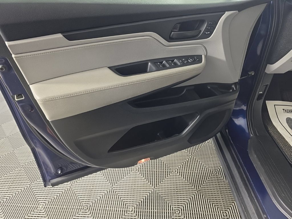Used 2023 Honda Odyssey EX-L image 11