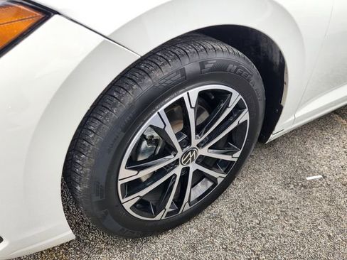 Used 2025 Volkswagen Jetta Sport image 10