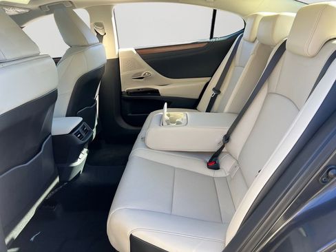 New 2025 Lexus ES 350 w/ Premium Package image 8