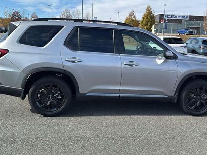 New 2025 Honda Pilot Touring