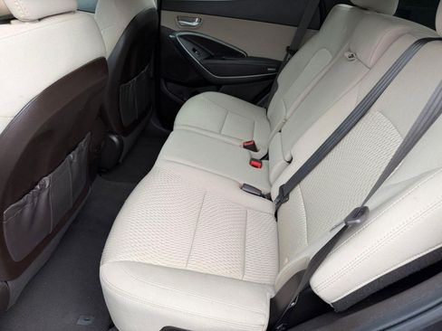 Used 2017 Hyundai Santa Fe Sport image 12
