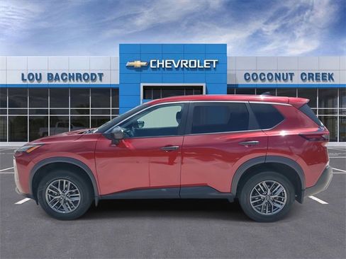 Used 2023 Nissan Rogue S image 3