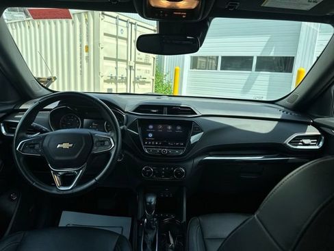 Used 2023 Chevrolet TrailBlazer ACTIV w/ Sun and Liftgate Package AWD/4WD image 17