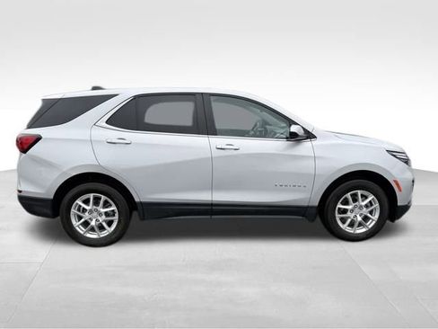 Used 2022 Chevrolet Equinox LT image 10