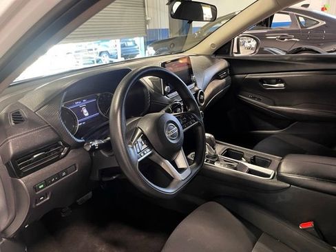 Used 2023 Nissan Sentra SV FWD image 22