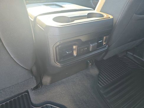 Used 2022 Chevrolet Silverado 2500 LT w/ Z71 Sport Edition image 18