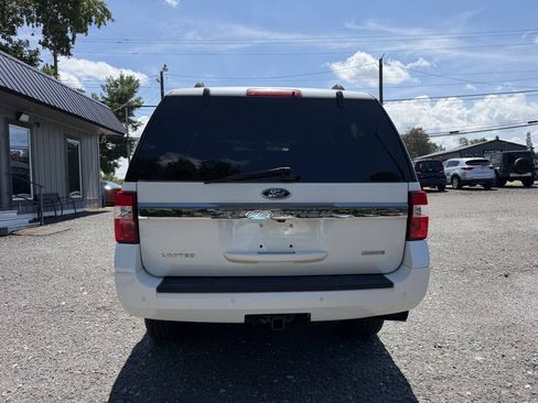 Used 2016 Ford Expedition Limited w/ Equipment Group 301A AWD/4WD image 5